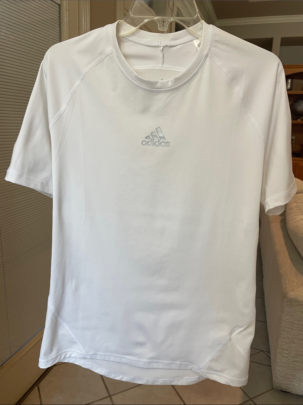 adidas White Performance Short Sleeve Tee with Center Logo
Size L - Picture 3 of 12
